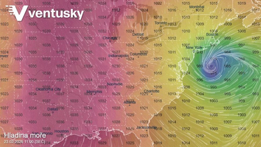 o 24 hodin později klesl tlak v jejím centru o více než 35 hPa v