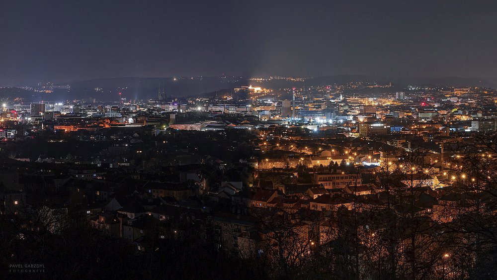 Noční Brno