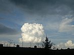 Oblak nad střechou 