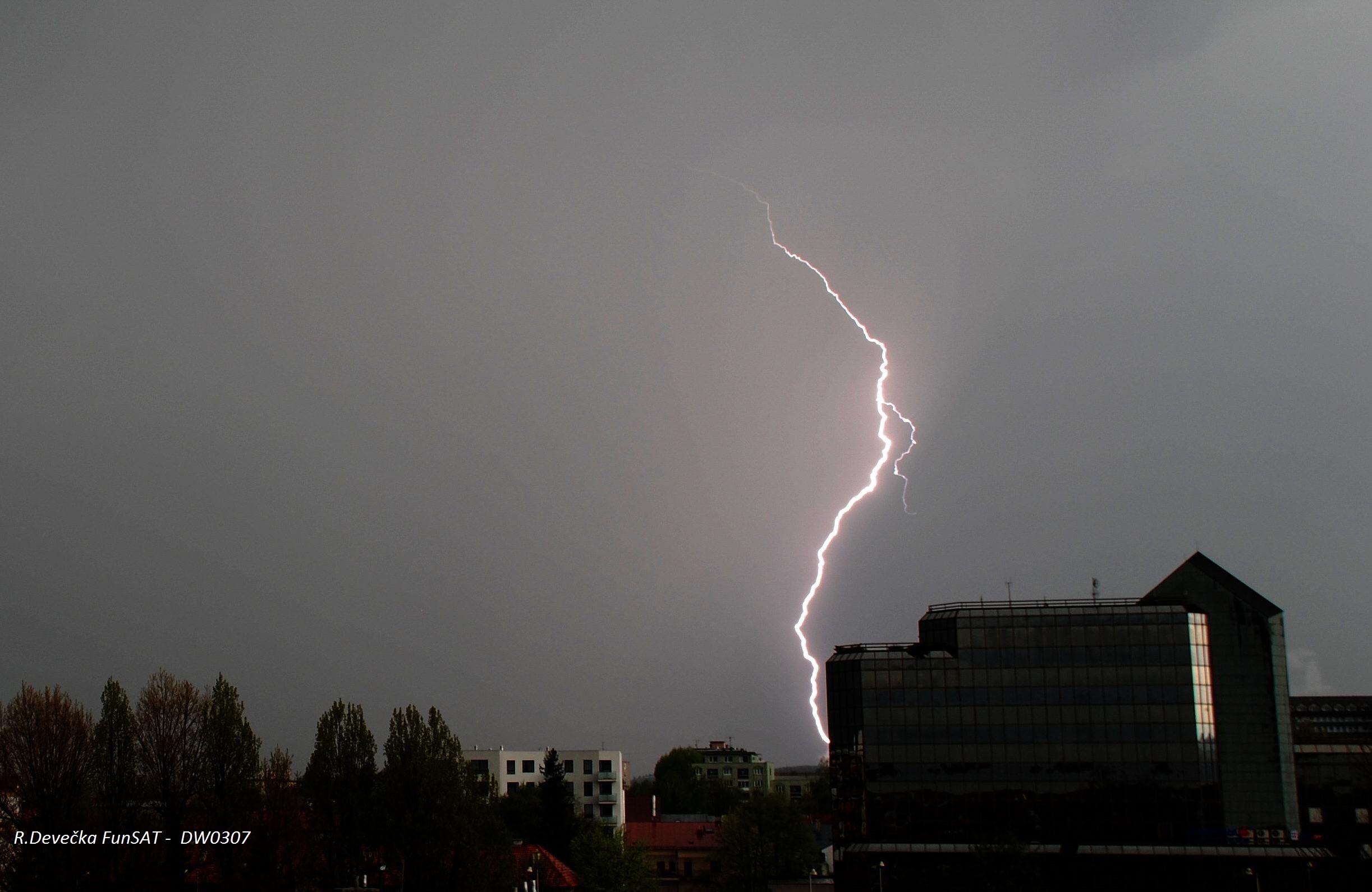 Blesk neďaleko centra Poprad  
