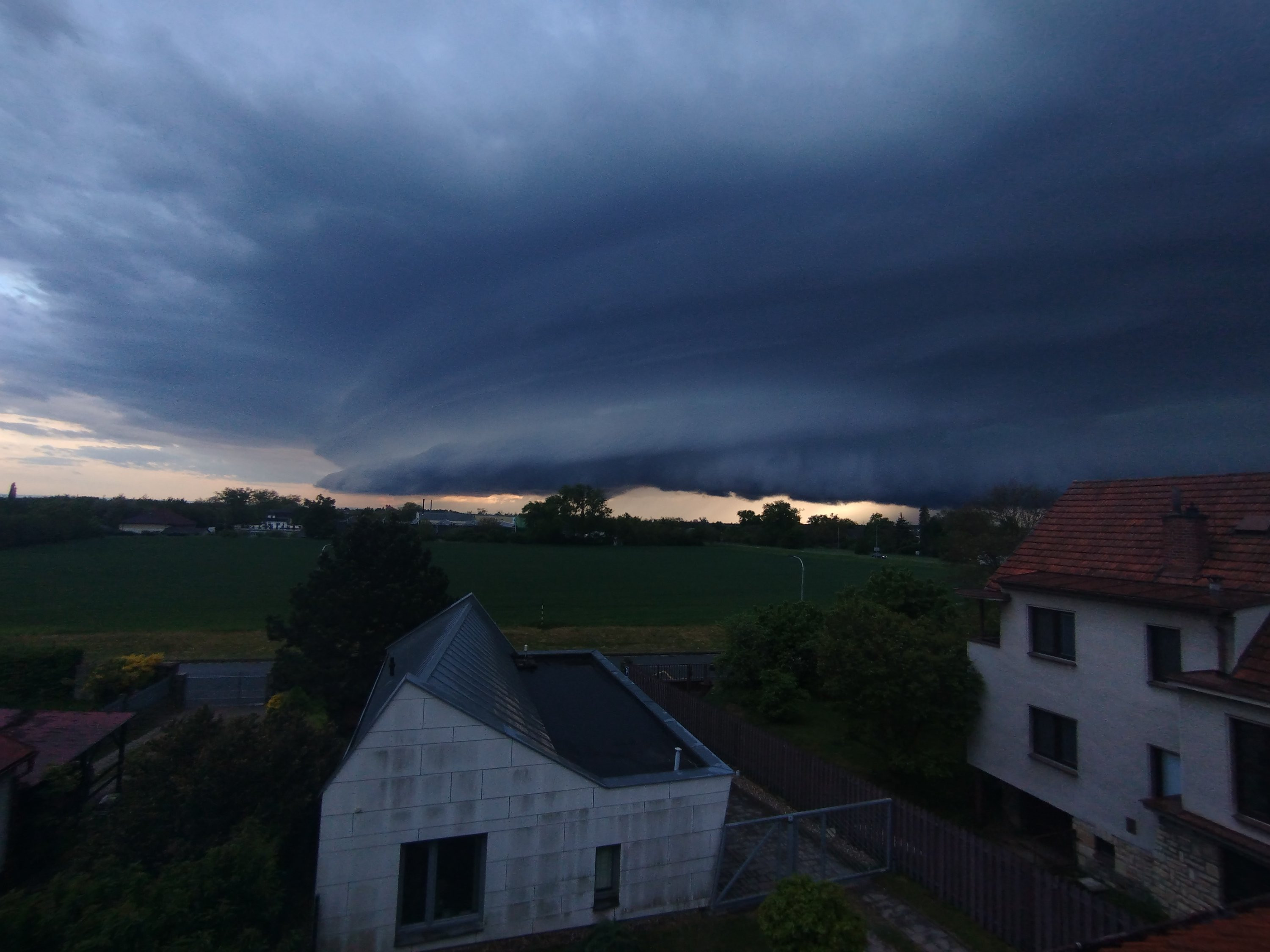 Supercela u Hradce Králové 
