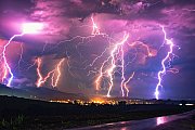 Blesková šou nad Breznom