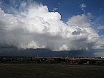 Shelf cloud na zimní bouřce