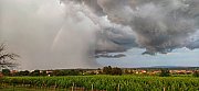 Downburst s wallcloudem a duhou