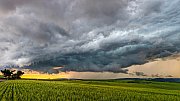 Wall cloud vnořené supercely 