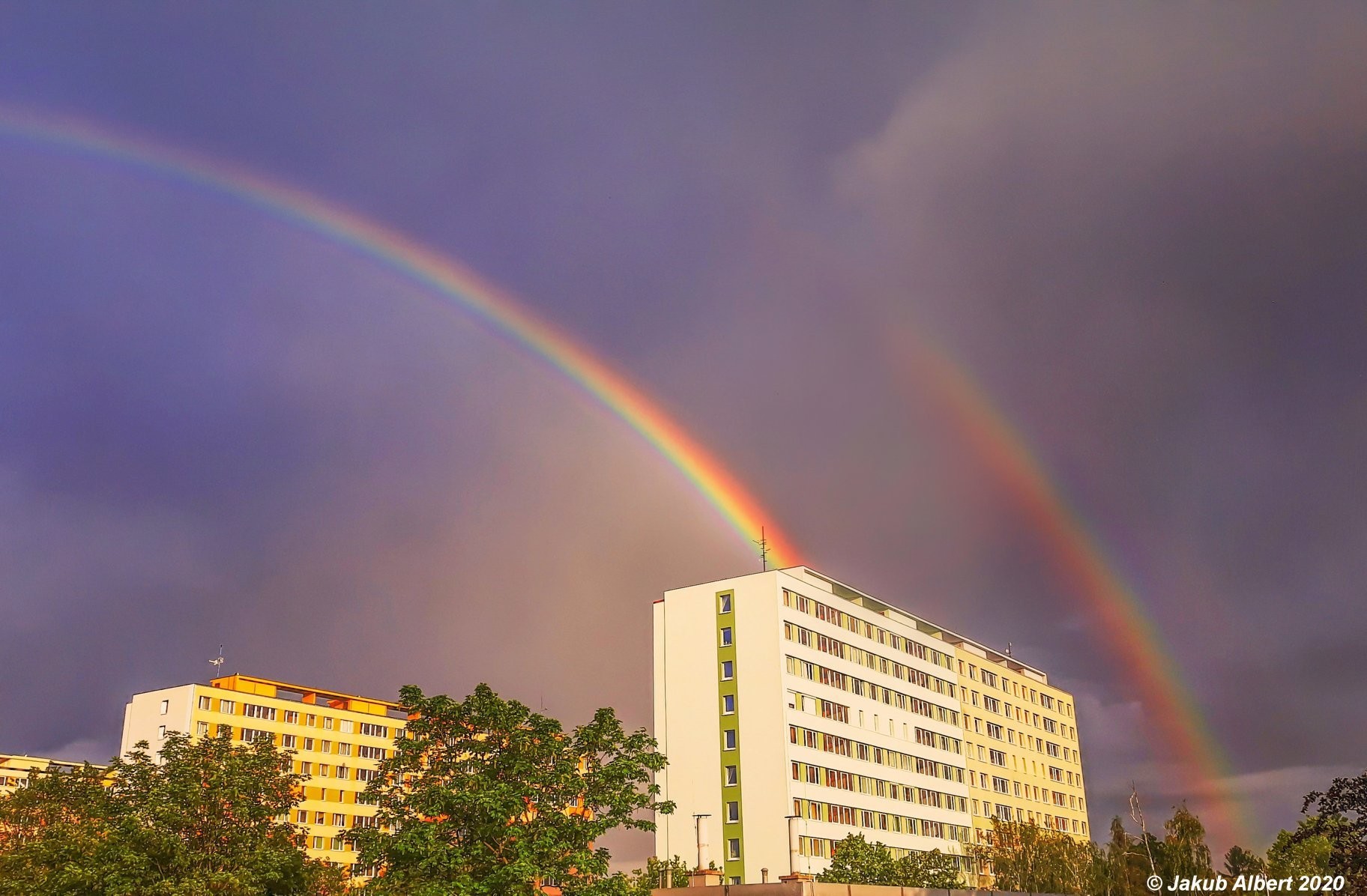 Duha nad Prahou