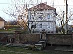 Třibřichy