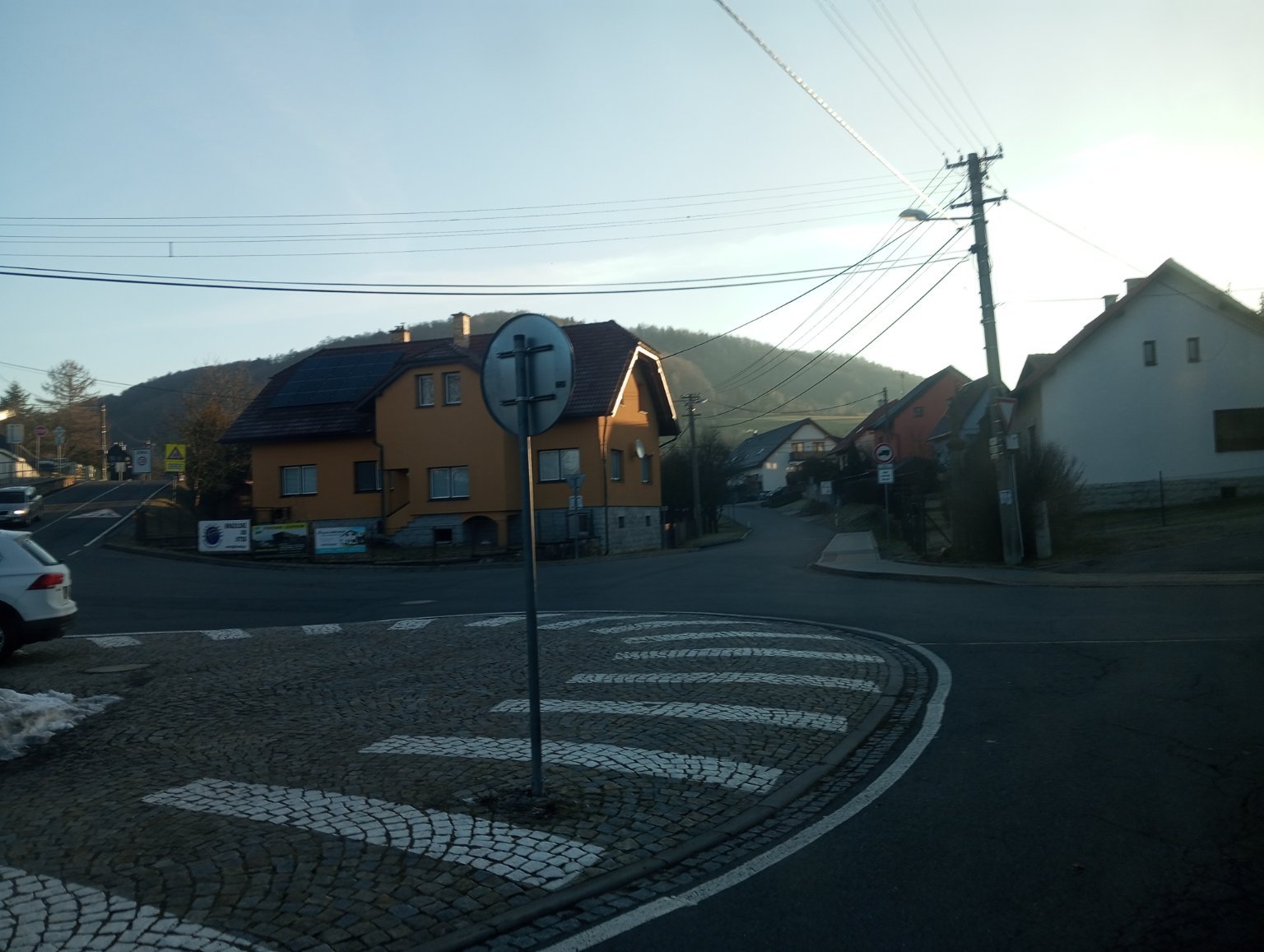 Mniši 