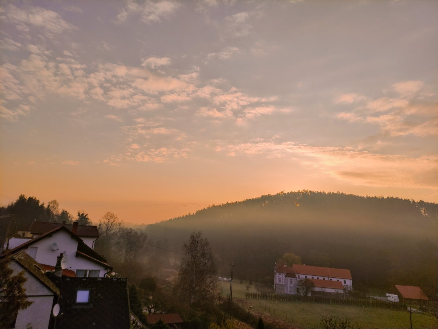 Chrást