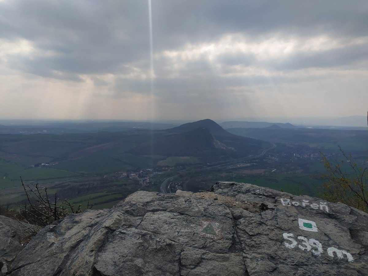 Bořeň