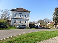 Třibřichy