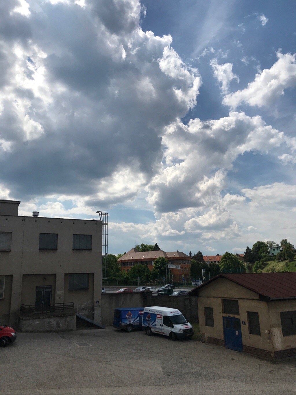 Komárov