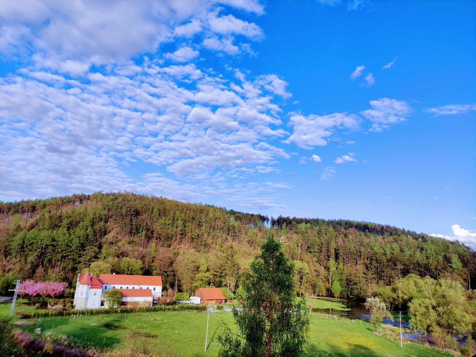 Chrást