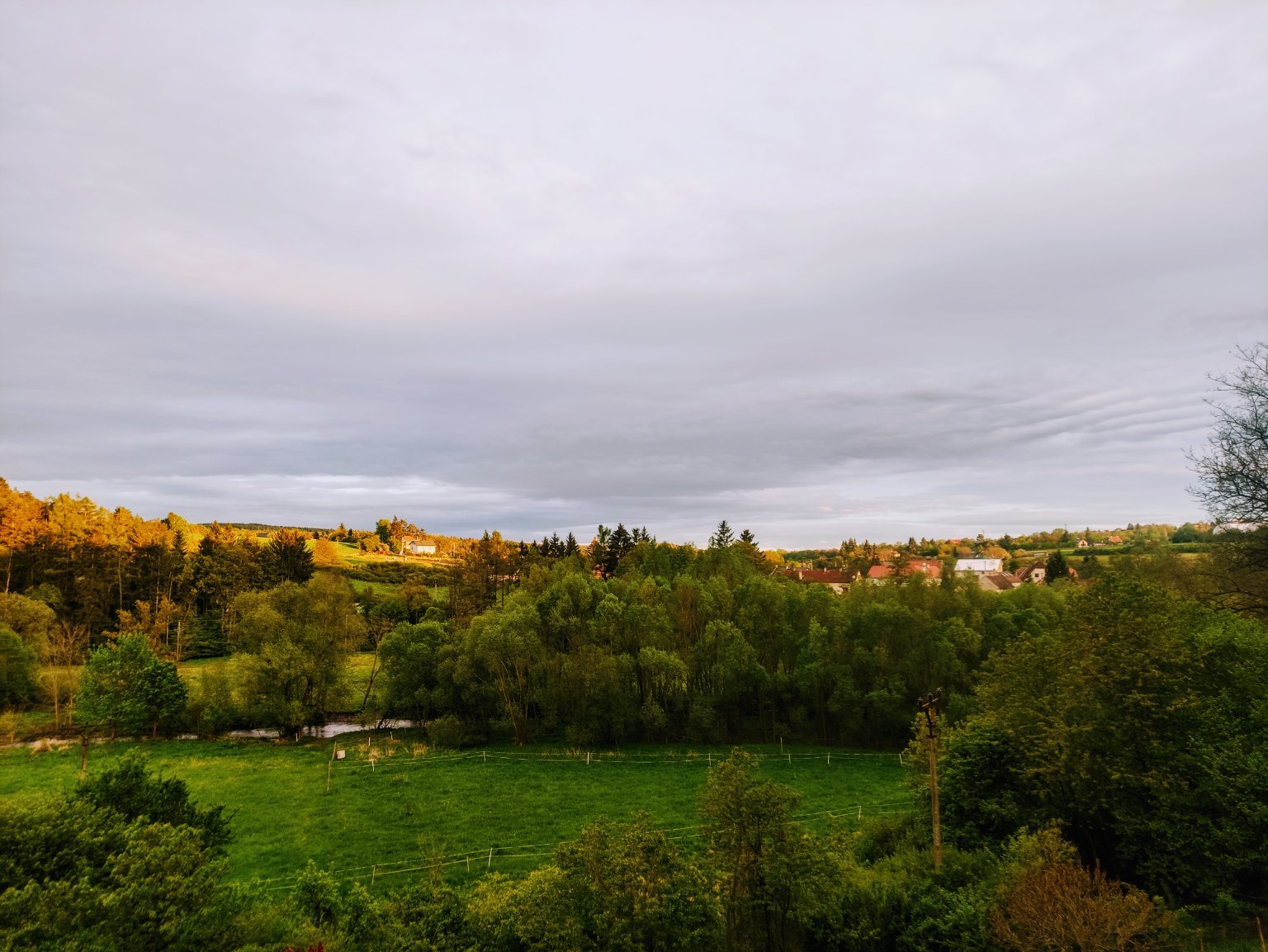 Chrást