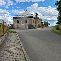 Třibřichy