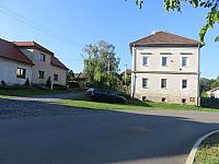 Třibřichy