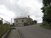 Třibřichy
